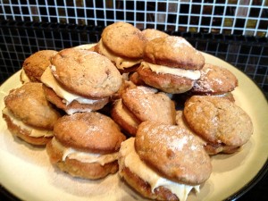 Banana and Cinnamon Whoopies